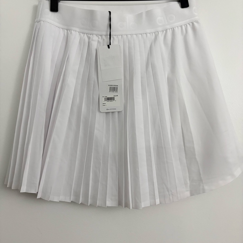 ALO Yoga White Ace Tennis Skirt - Picture 4 of 9